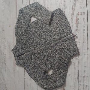 20. GAP COTTON BLEND ZIPPERED CARDIGAN